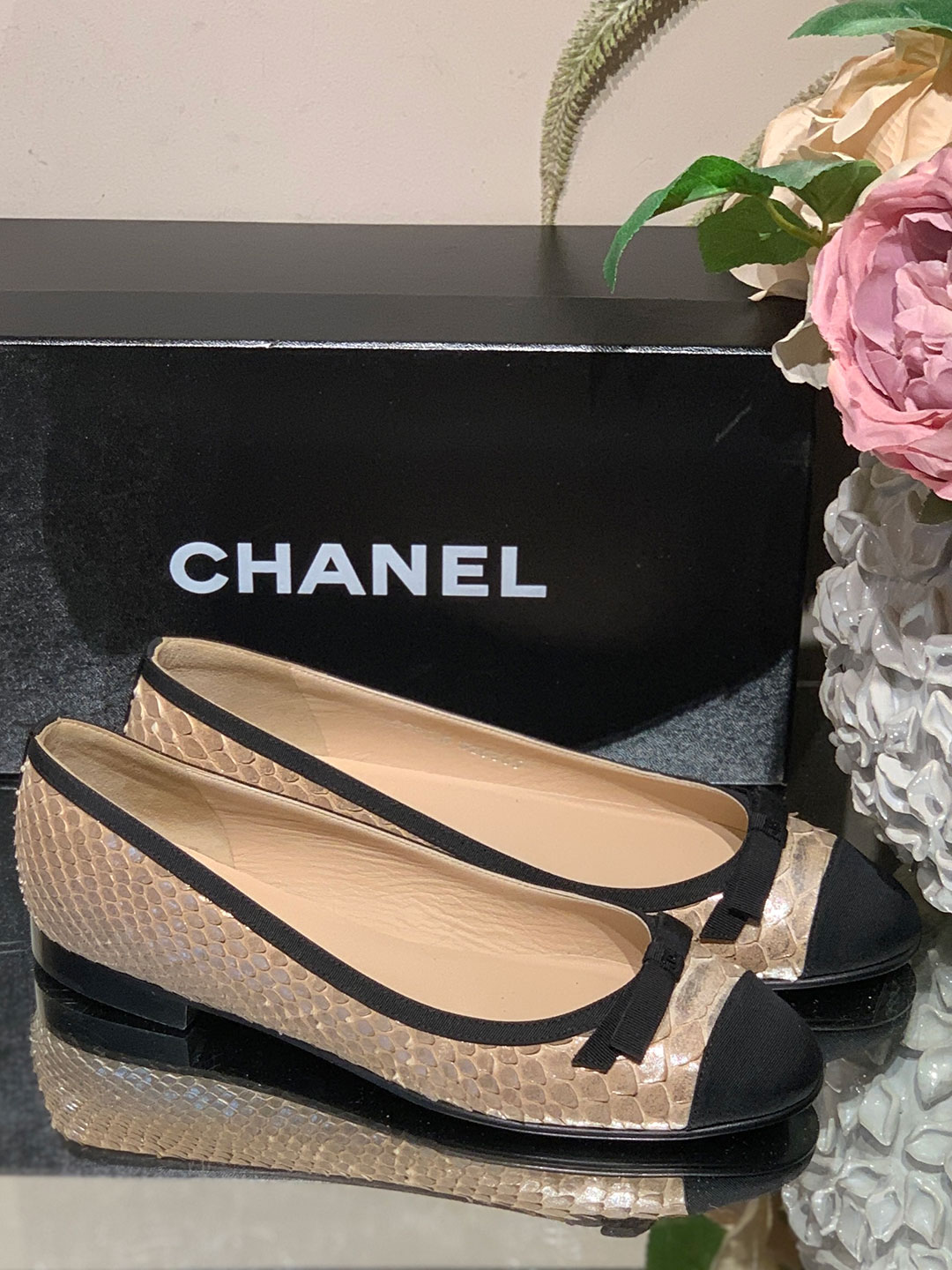 Chanel Beige & Black Ballet Flats Leather Size 38.5 (UK 5.5) - Dress  Cheshire, Preloved Designer Fashion
