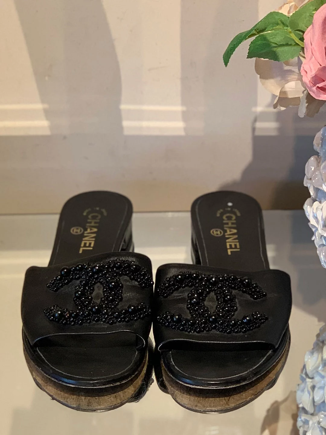 Chanel Interlocking CC Black Leather Sandals Size 39 (UK 6
