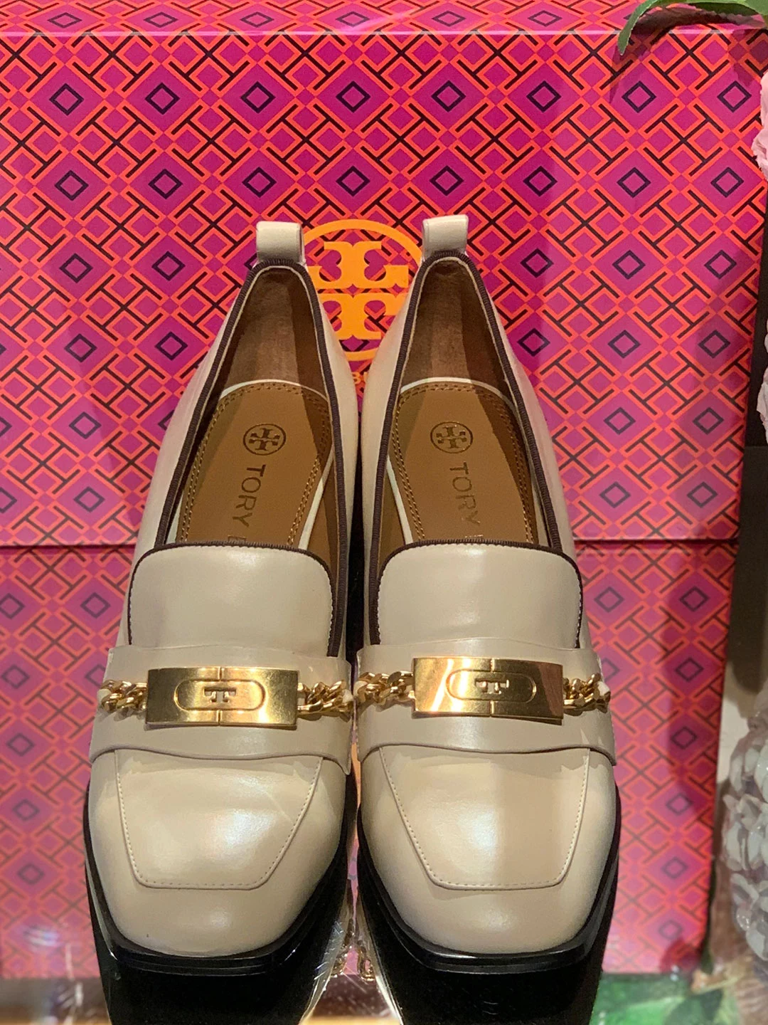Tory Burch Cream Mules Size 10M (UK 8) - Dress Cheshire | Preloved Designer  Fashion | Boutique in Cheshire