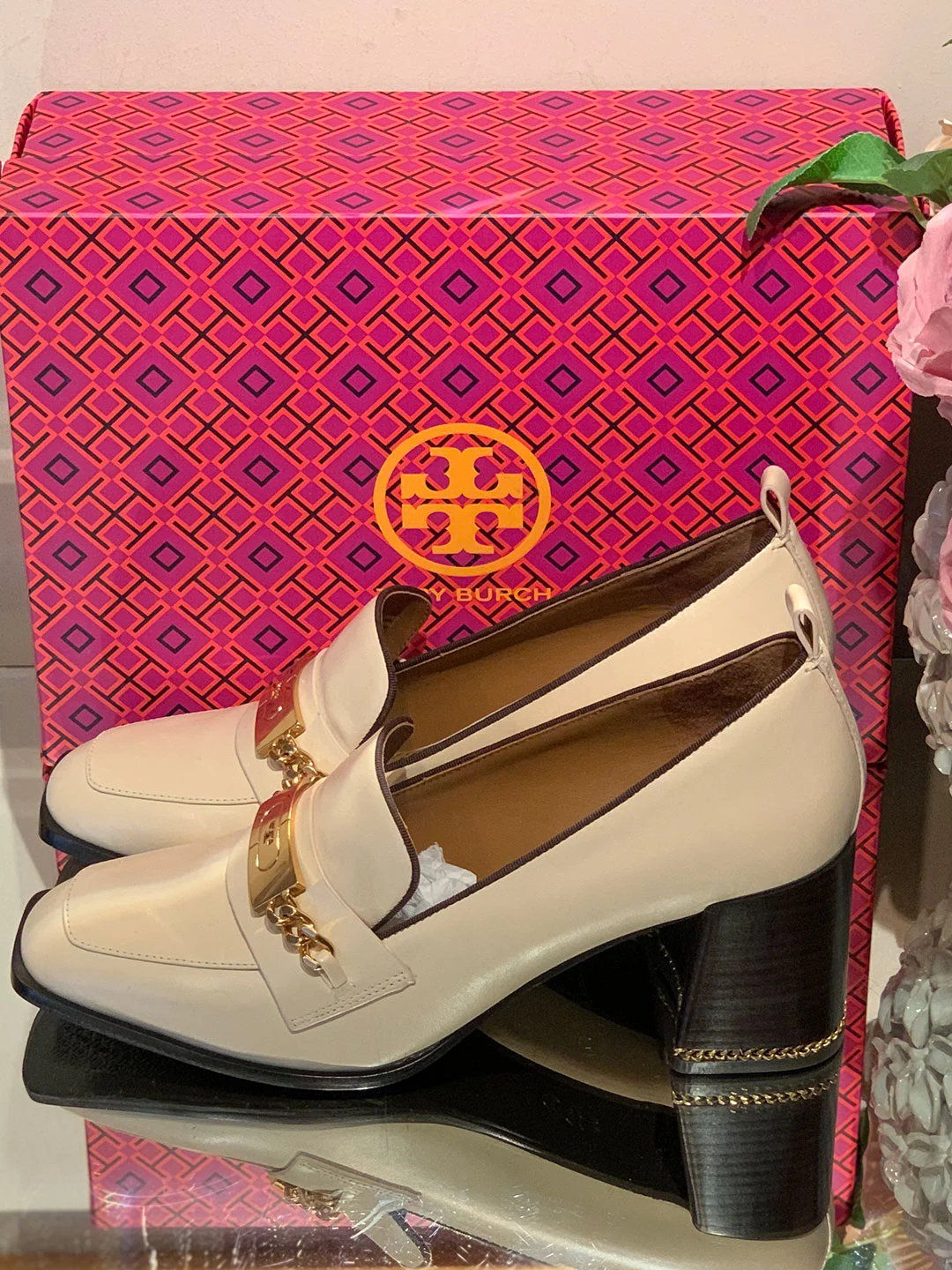 Tory Burch Cream Mules Size 10M (UK 8) - Dress Cheshire | Preloved Designer  Fashion | Boutique in Cheshire