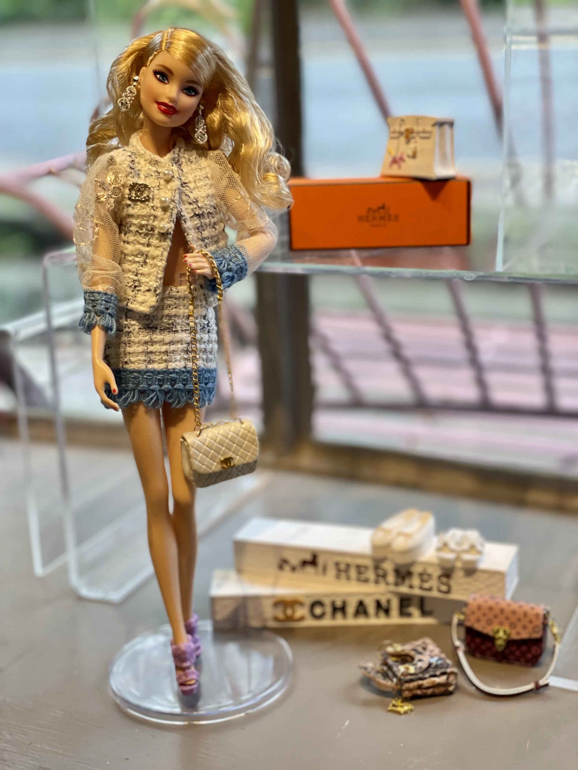 Louis Vuitton  Barbie accessories, Fashion royalty dolls, Fashion dolls