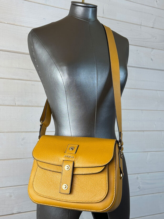 Pre-Owned Furla Mustard Yellow Leather Bag - Image 6