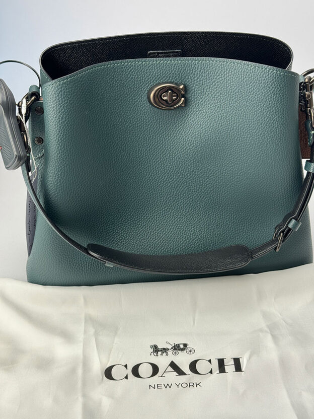 Pre-Owned Coach Green Handbag - Image 3