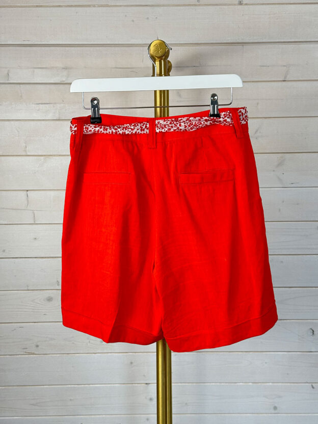 Pre-Owned Marella Sport Red Shorts Size 10 - Image 2