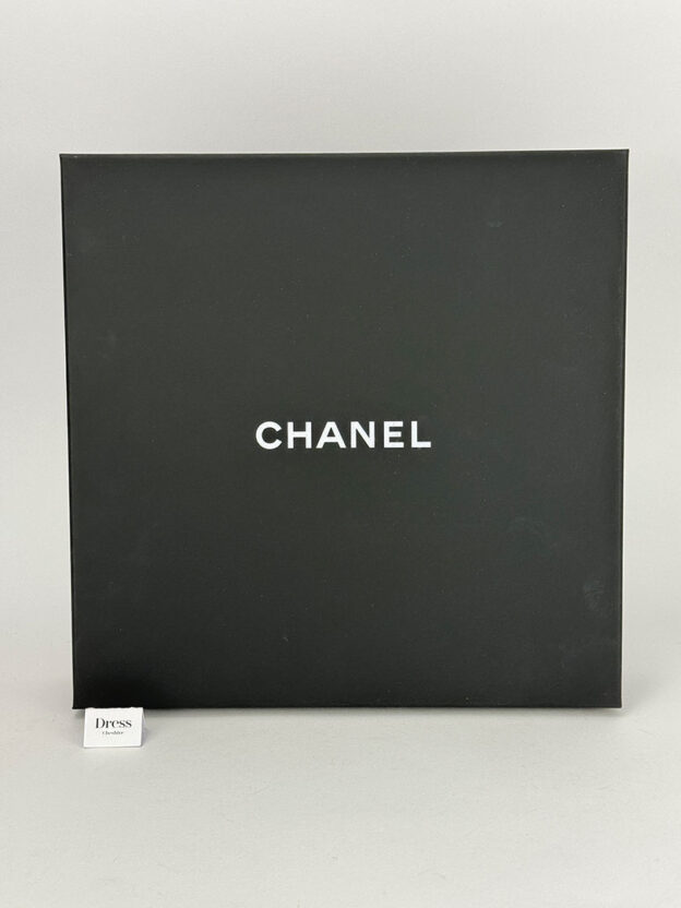 Pre-Owned Chanel Navy & White Silk Scarf Boxed - Image 9