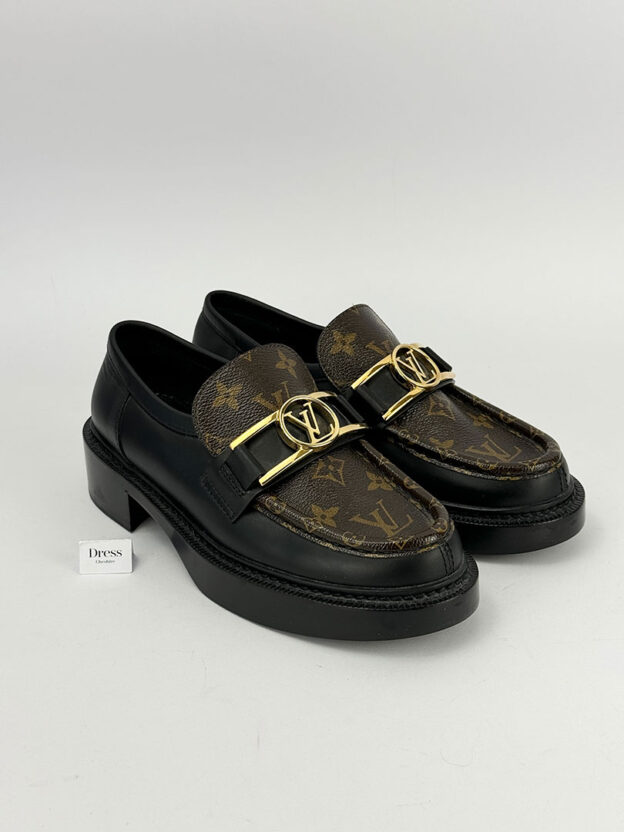 Louis Vuitton Monogram Academy Flat Loafer Size 35.5 (UK 4.5)