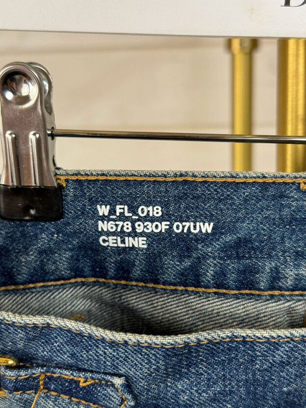 Pre-Owned Celine Dark Denim Chain Waist Jeans Size 26" - Image 3