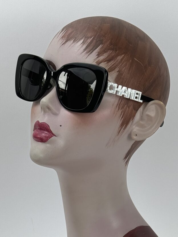 Pre-Owned Chanel Black Oversized Sunglasses Boxed.