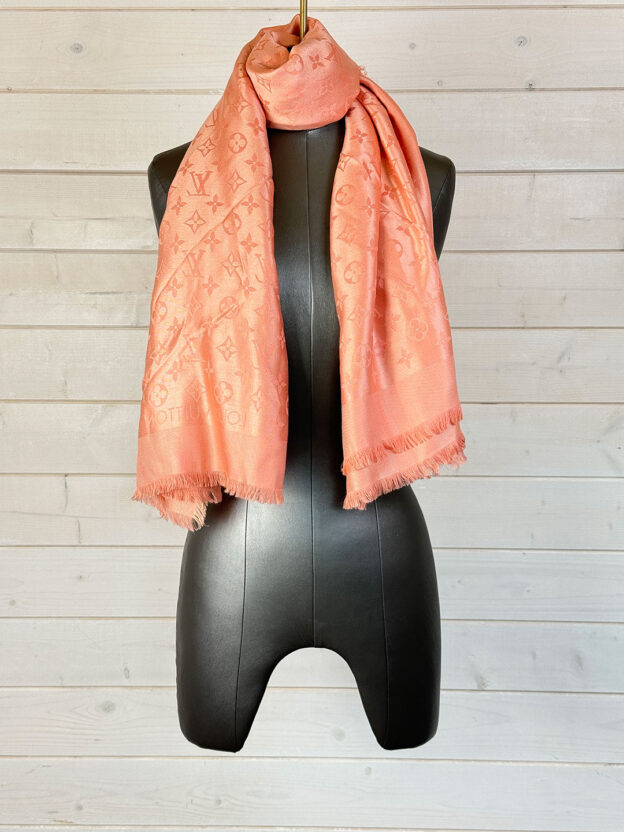 Pre-Owned Louis Vuitton Pink Coral Silk Scarf Boxed - Image 3