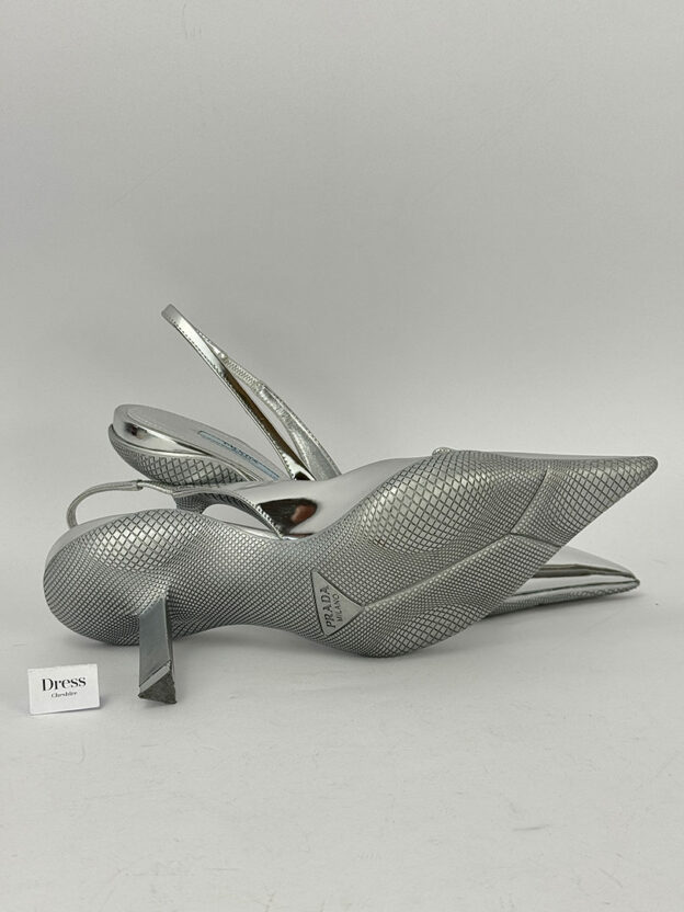 Pre-Owned Prada Metallic Slingback Pumps Size 38 (UK 5) - Image 5