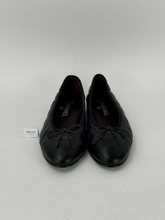 Pre-Owned Chanel Black Quilted Ballet Flats Size 38.5 (UK 5.5) - Image 2