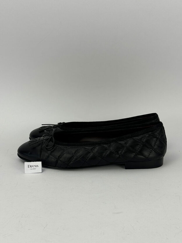 Pre-Owned Chanel Black Quilted Ballet Flats Size 38.5 (UK 5.5) - Image 3