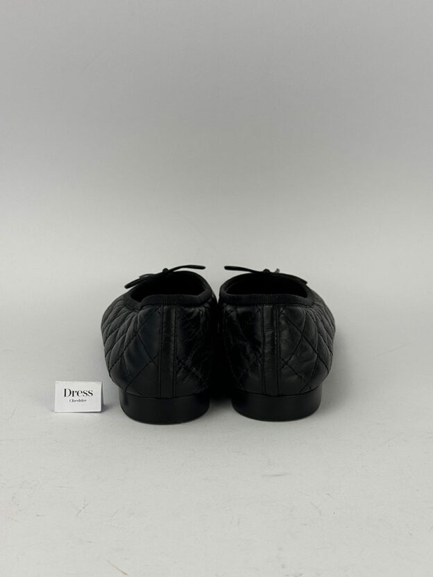 Pre-Owned Chanel Black Quilted Ballet Flats Size 38.5 (UK 5.5) - Image 4