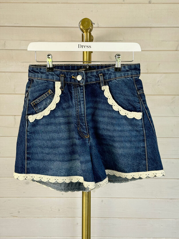 Pre-Owned Maje Denim Shorts with Crochet Trim Size 38 (UK 10)