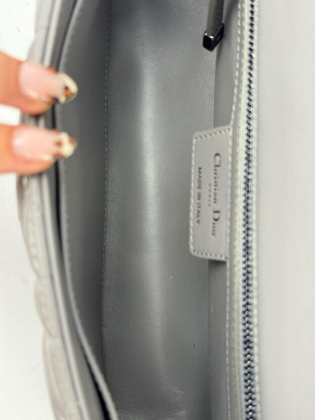 Pre-Owned Christian Dior Medium Caro Grey Bag Boxed - Image 5