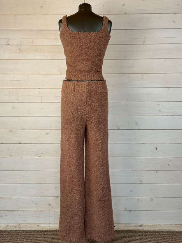 Pre-Owned Skims Light Brown Fluffy Lounge Wear Set Size S-M - Image 2
