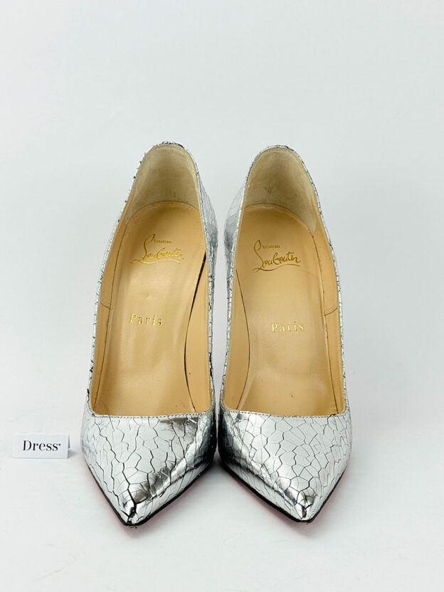 Pre-Owned Louboutin So Kate Silver Croc Embossed Leather Pumps Size 38 (UK 5) - Image 2