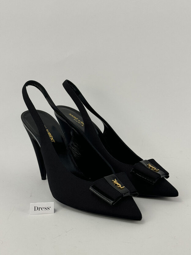 Yves Saint Laurent Anais Pumps 95 Size 39. Feels more like 38 (UK 5)