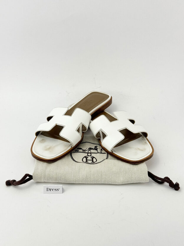 Hermes White Calfskin Oran Sandals Size 39 (UK 6) - Image 7