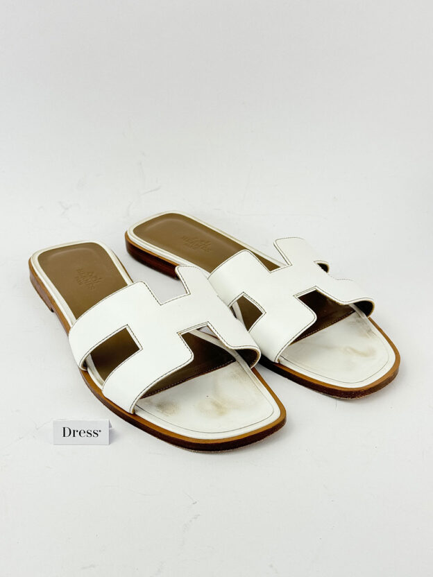 Hermes White Calfskin Oran Sandals Size 39 (UK 6)