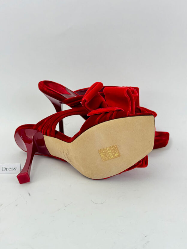 Pre-Owned Jimmy Choo Red Flaca 100 Velvet Bow Mules Size 39 (UK 6) - Image 5