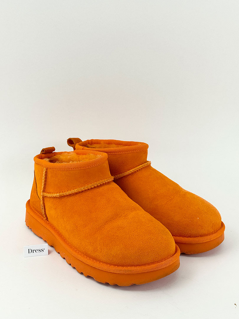Ugg boots size 4 uk hotsell