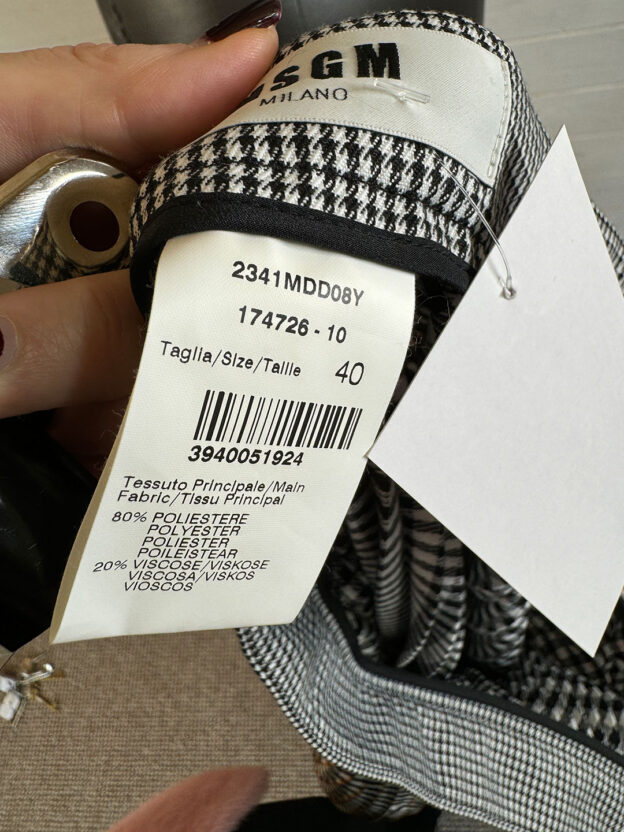 Pre-Owned MSGM Black & White Long Pleated Skirt Size 40 (UK 8) - Image 4