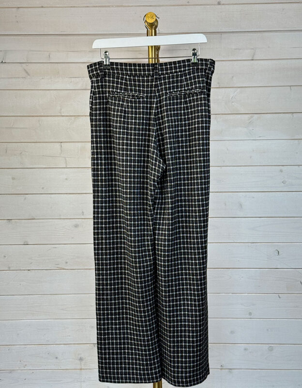 Pre-Owned Weekend Max Mara Black & White Check Trousers Size 10 - Image 2