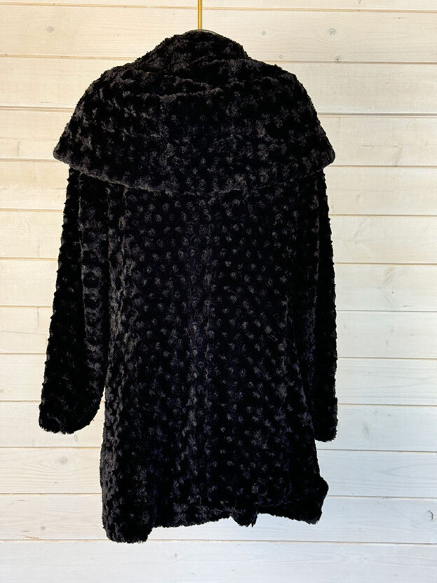 Pre-Owned Chamonix Black Faux Fur Coat Size 12 - Image 2