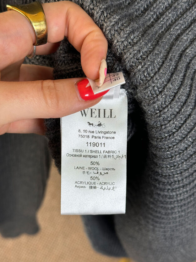 Pre-Owned Weill Grey Kit with Pink Diamante Collar Jumper Size 38 (UK 10) - Image 3