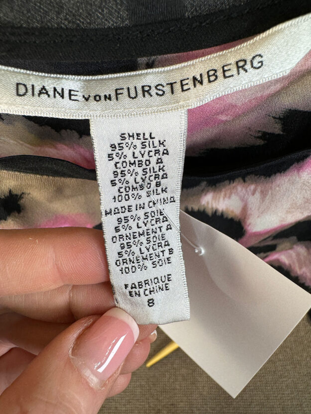 Pre-Owned Diane Von Furstenberg Pink & Black 95% Silk Top Size 8 (UK 12) - Image 4
