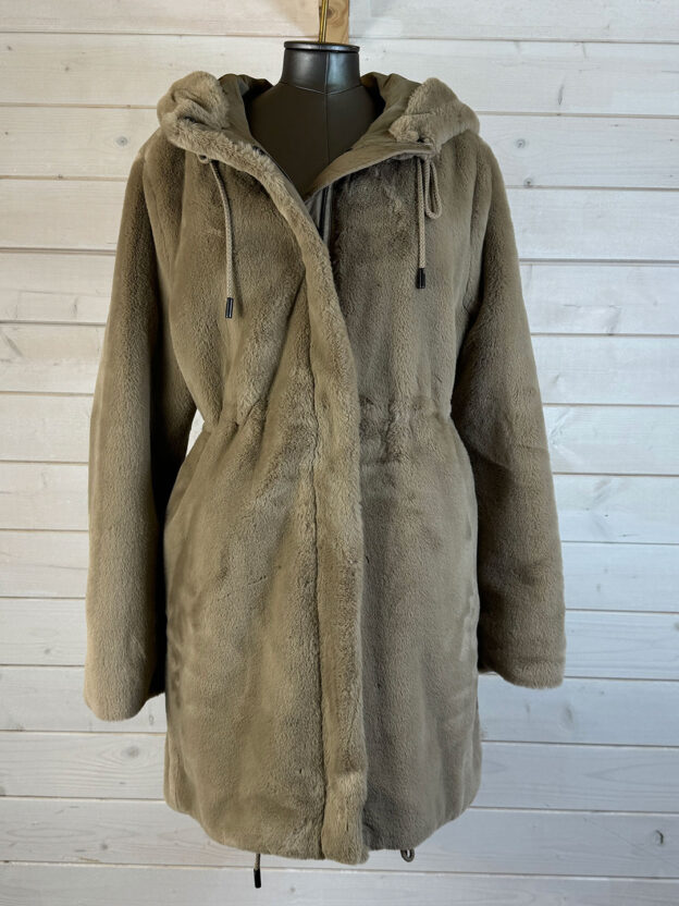 Luisa Cerano Beige Faux Fur Coat Size UK 10