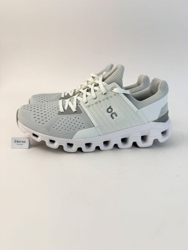 On Cloudswift Grey Womens Trainers Size 39 (UK 6) - Image 3