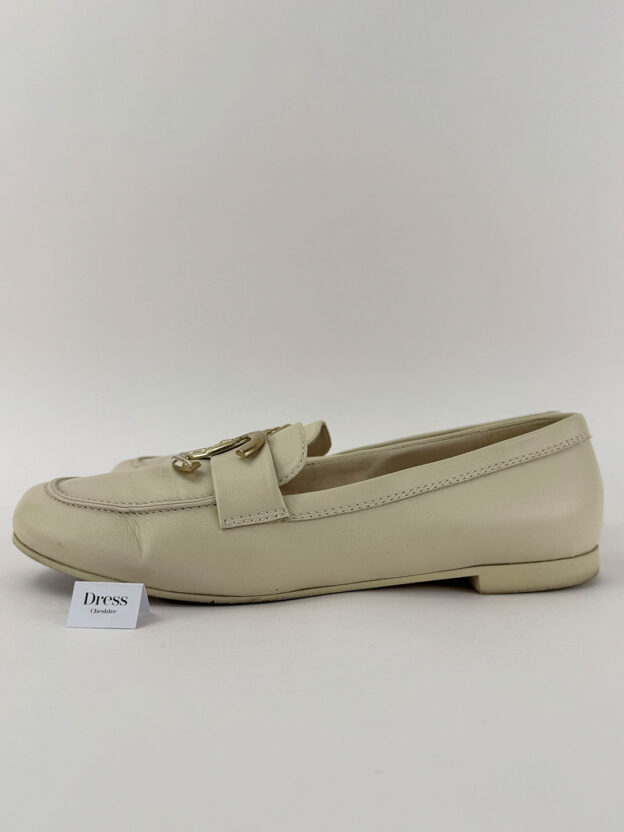 Chanel Cream Loafers Size 41.5 (UK 8.5) - Image 3
