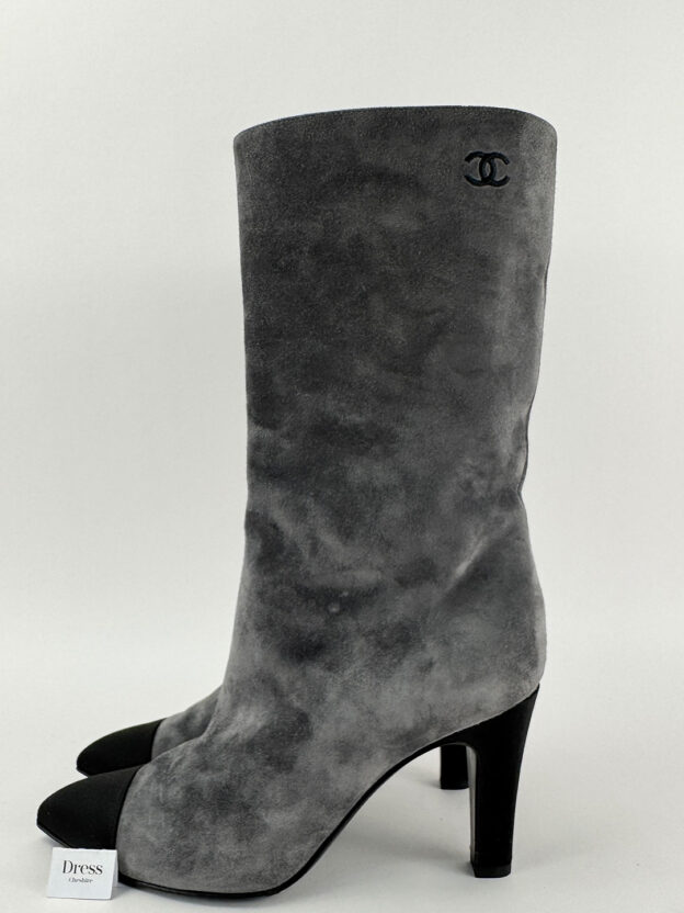 Pre-Owned Chanel Gabrielle Grey Suede Boots Size 37 (UK 4) - Image 4