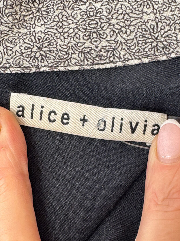 Alice & Olivia Black & White Floral Playsuit Size 6 - Image 3