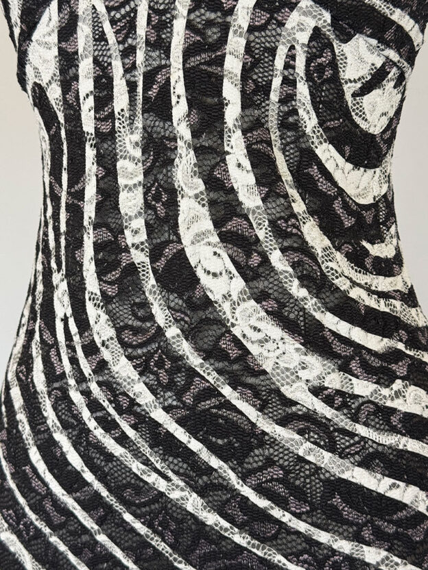 Versace Black & White Lace Stretch Dress Size 2 (UK 6) - Image 2