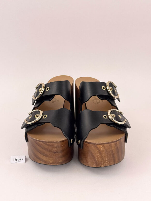 Pre-Owned Chloe Leather Lauren Clog Sandals Size 37 (UK 4) - Image 2