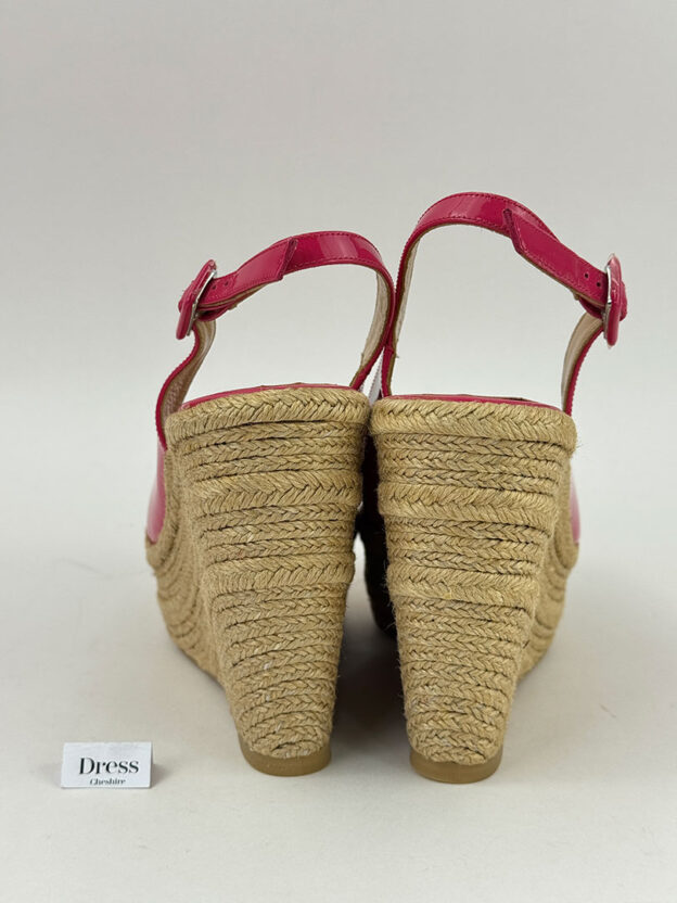 Pre-Owned Valentino Garavani Patent Pink Leather Wedges Size 37 (UK 4) - Image 4