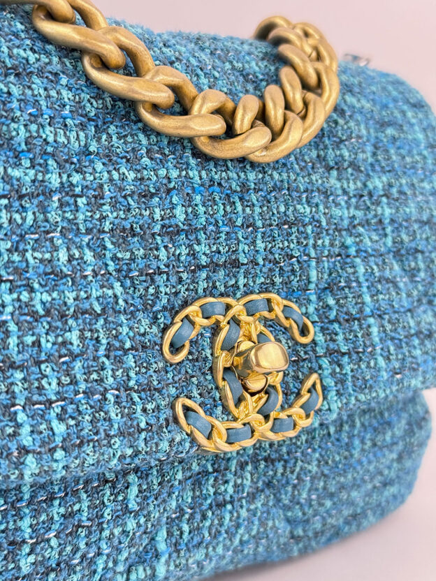 Chanel Tweed Small Teal Shoulder Bag - Image 2