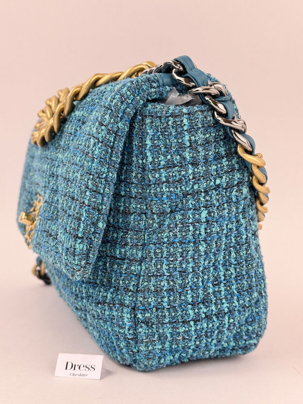 Chanel Tweed Small Teal Shoulder Bag - Image 3