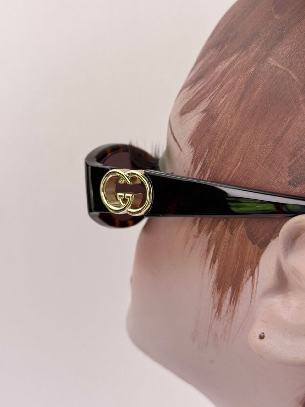 Gucci Tortoiseshell Sunglasses - Image 4