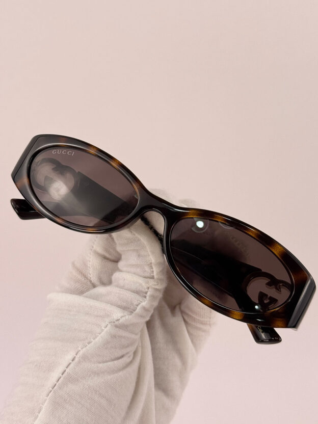 Gucci Tortoiseshell Sunglasses - Image 7