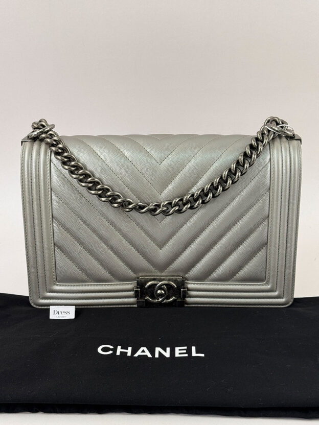 Pre-Owned Chanel Silver Boy Bag - Image 6