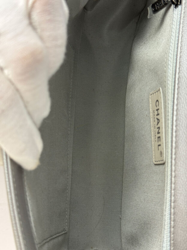 Pre-Owned Chanel Silver Boy Bag - Image 5