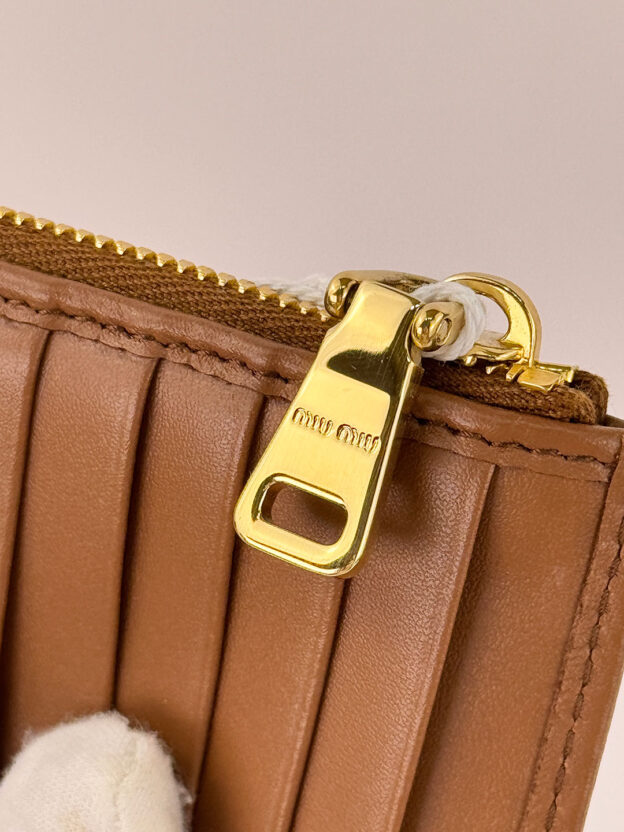 Miu Miu Tan Purse - Image 4
