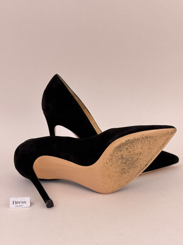 Pre-Owned Gianvito Rossi Black Suede Pumps Size 36 (UK 3) - Image 6