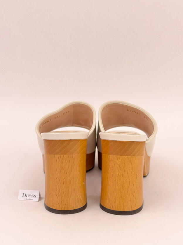 Gucci White Leather Platform Mules Size 37 (UK 4) - Image 5