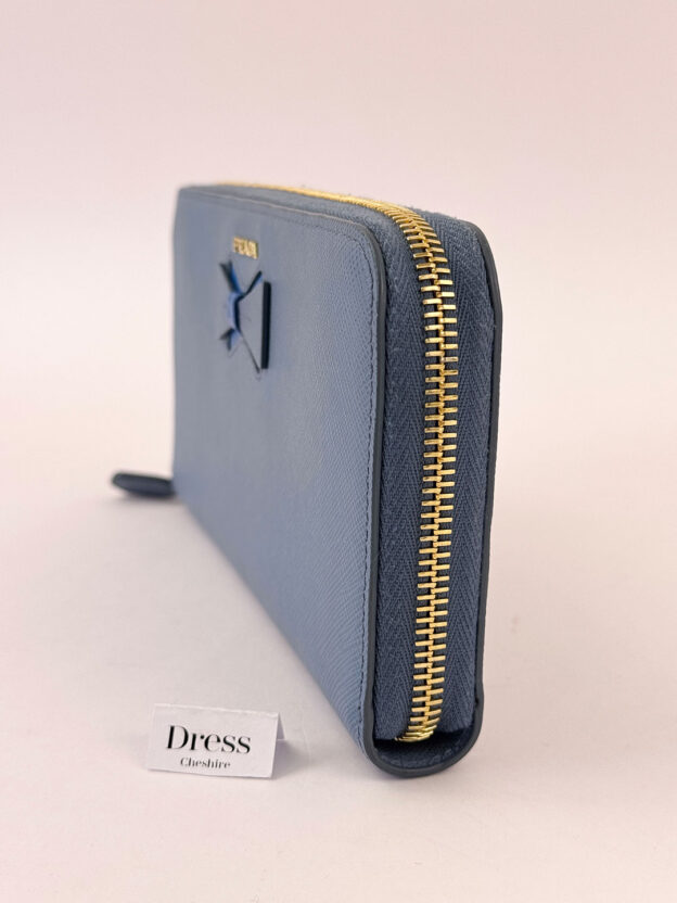 Pre-Owned Prada Blue Bow Long Saffino Leather Purse - Image 5