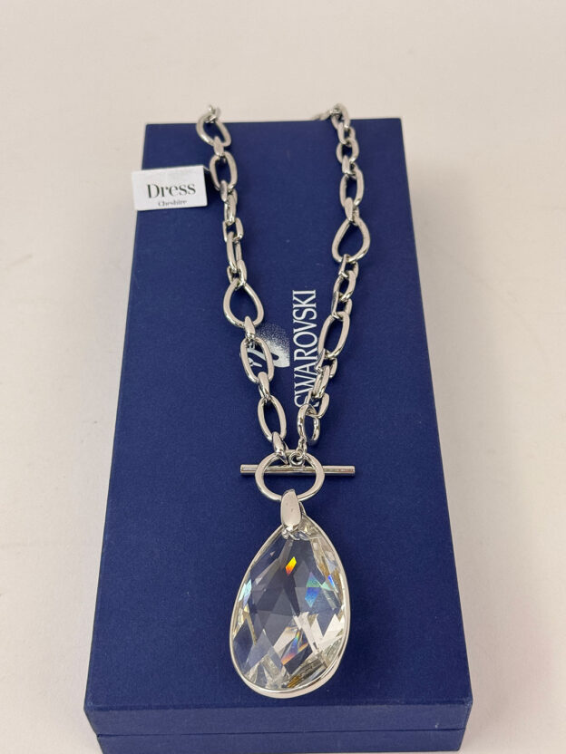 Swarovski Pendant Kyrant Necklace - Image 4